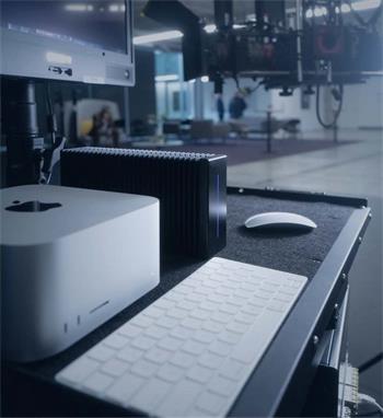 Uvádíme nejrychlejší Thunderbolt 5 pole na světě - Thunderblade X12 pro DIT, VR, až 12K